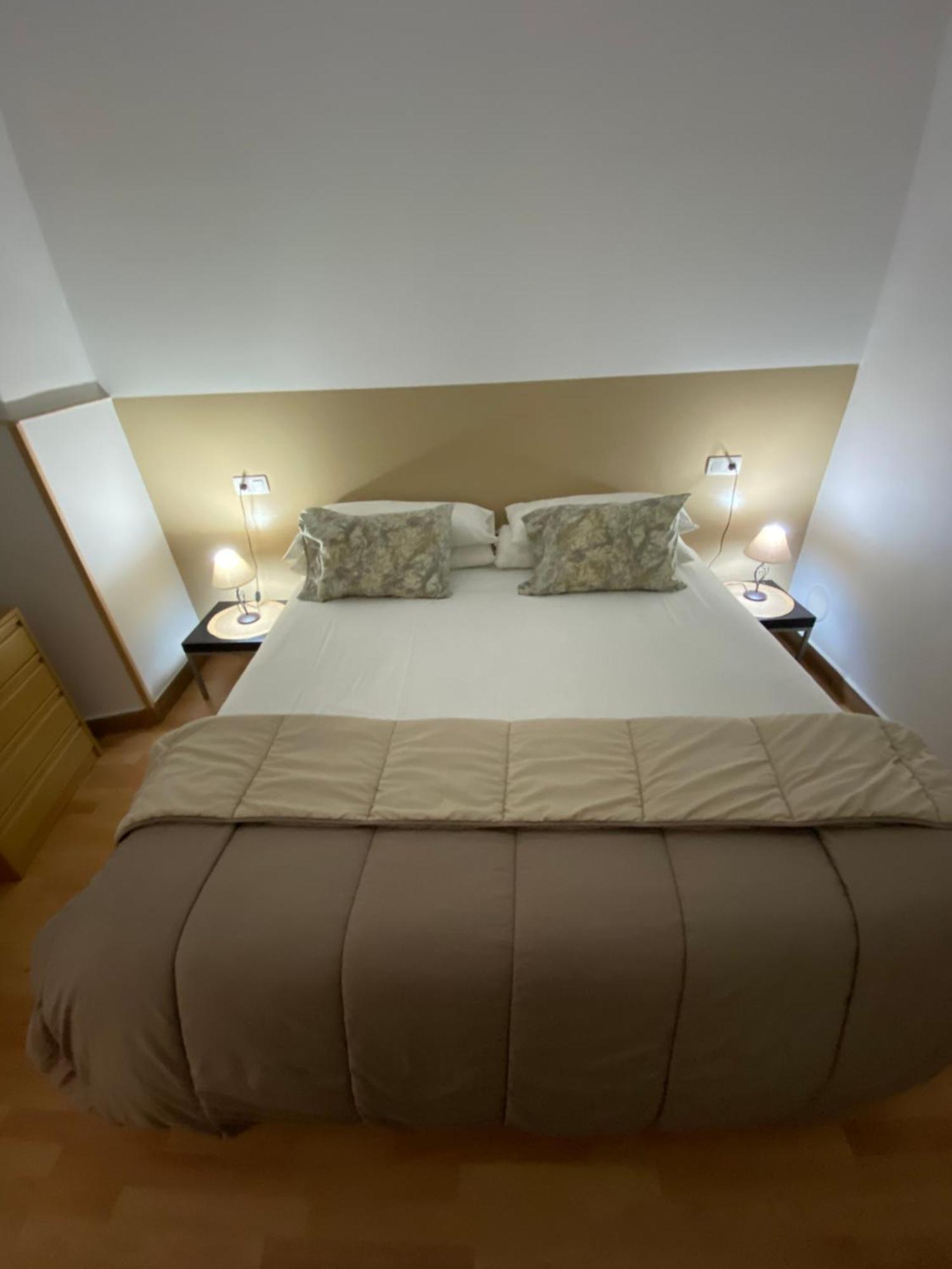 Apartamentos Caceres Exterior photo